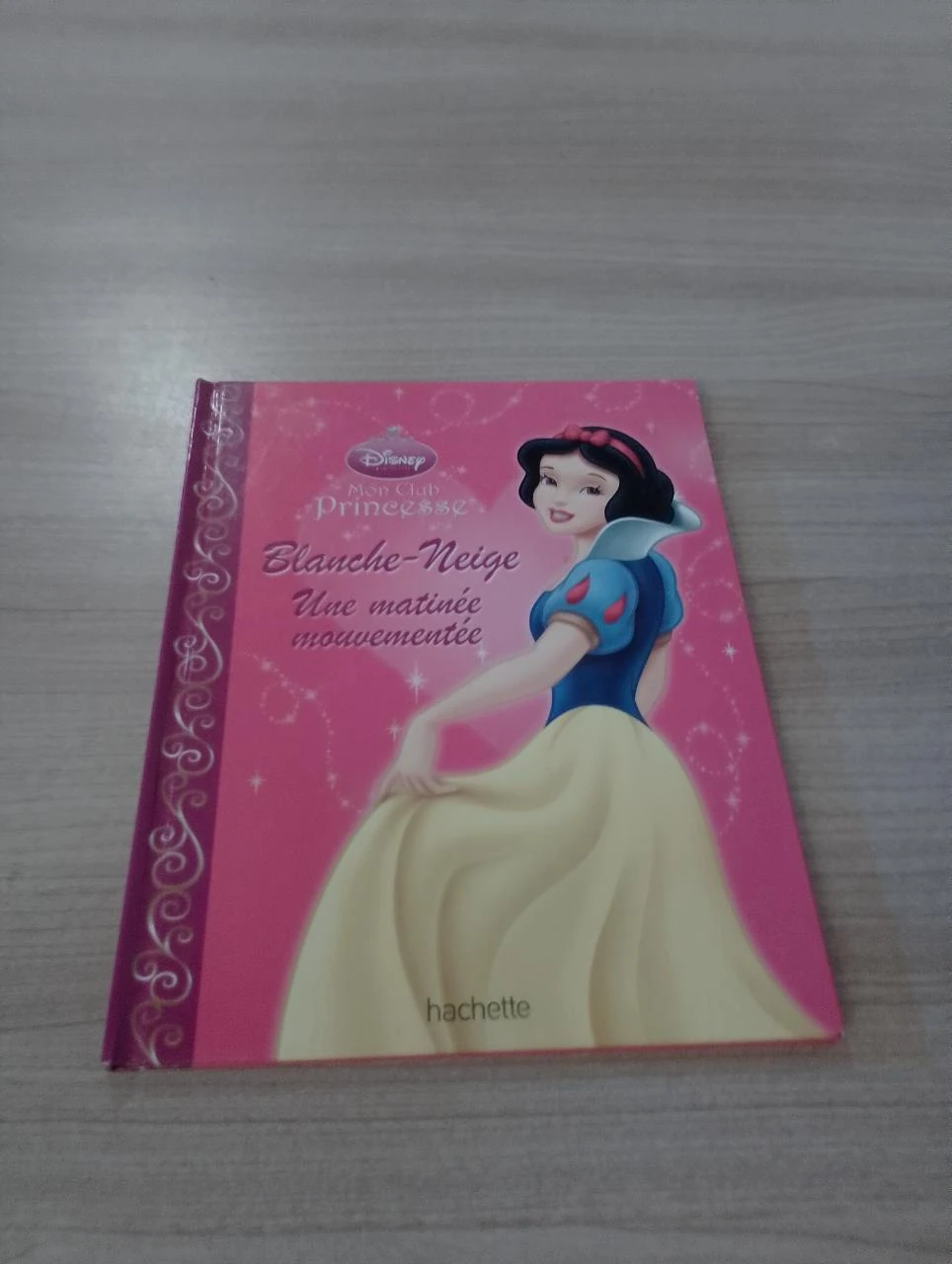 Blanche-neige une matinée mouvementée, mon club princesse
